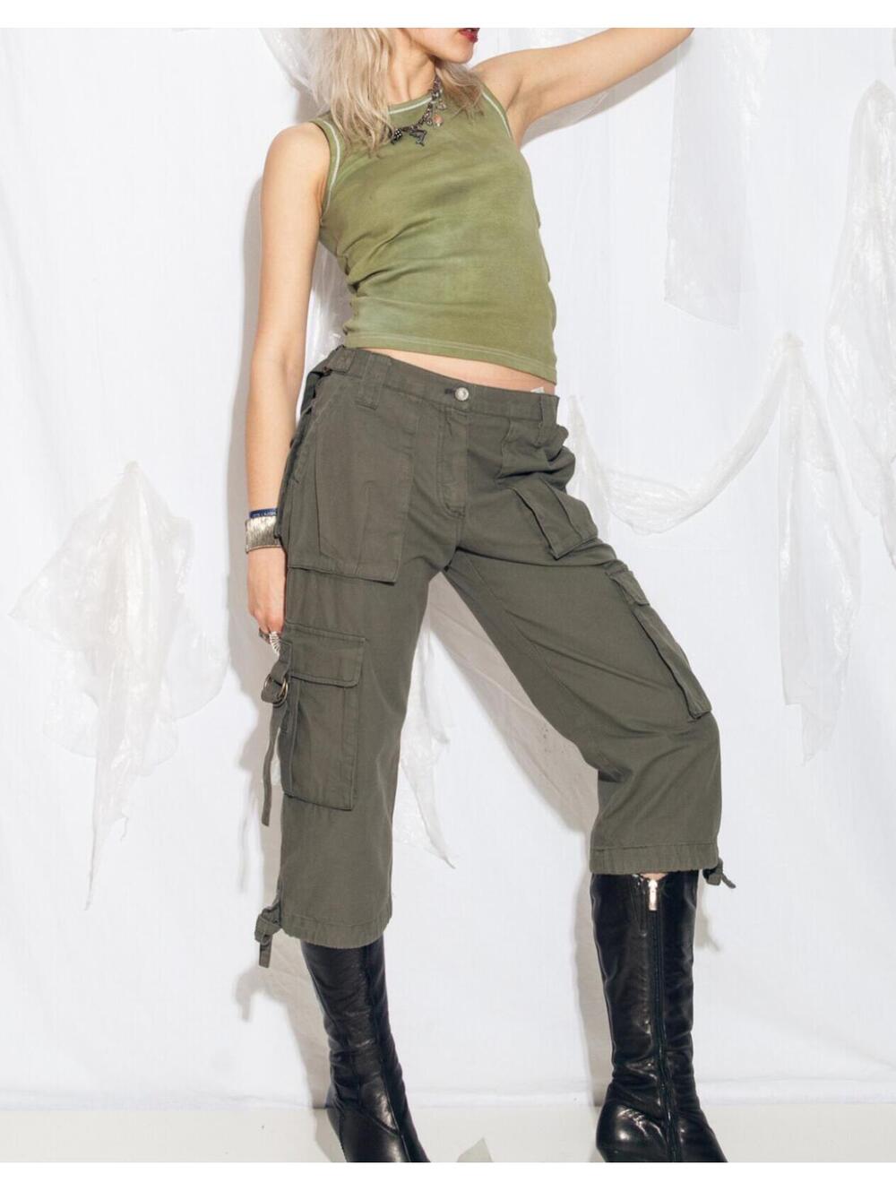 Y2k Vintage Cache cargo capri pants  M